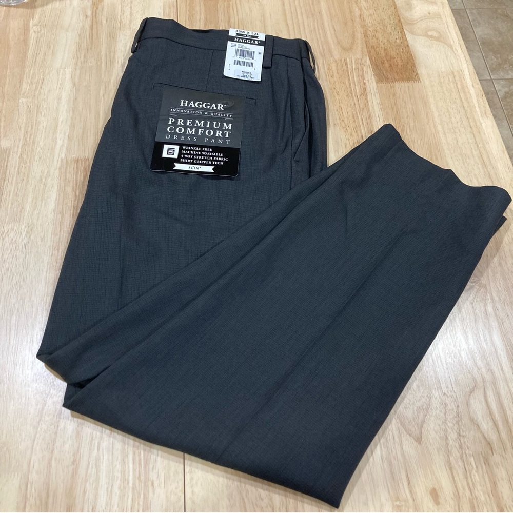 Haggar Men’s Premium Comfort Slim Fit Flat Front Dress Pants Size 38